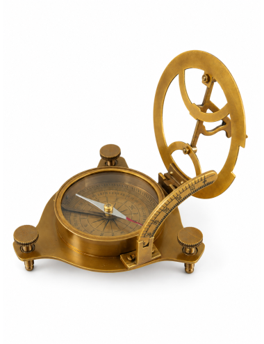 Decorative Antiqued Brass Compass in Wooden Box, 11 × 5 cm