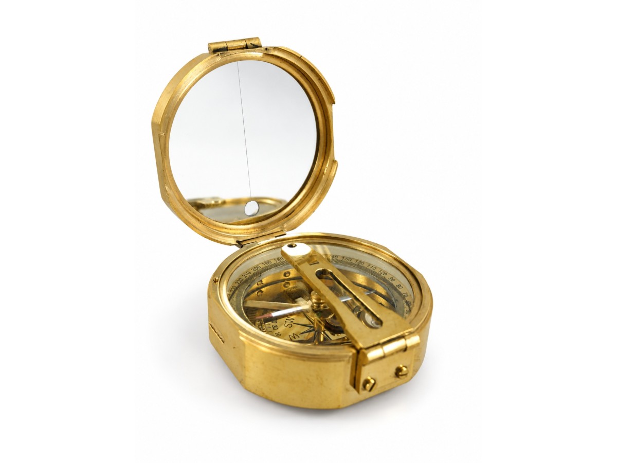 Decorative Brass Sighting Compass in Wooden Box, Ø 8 cm