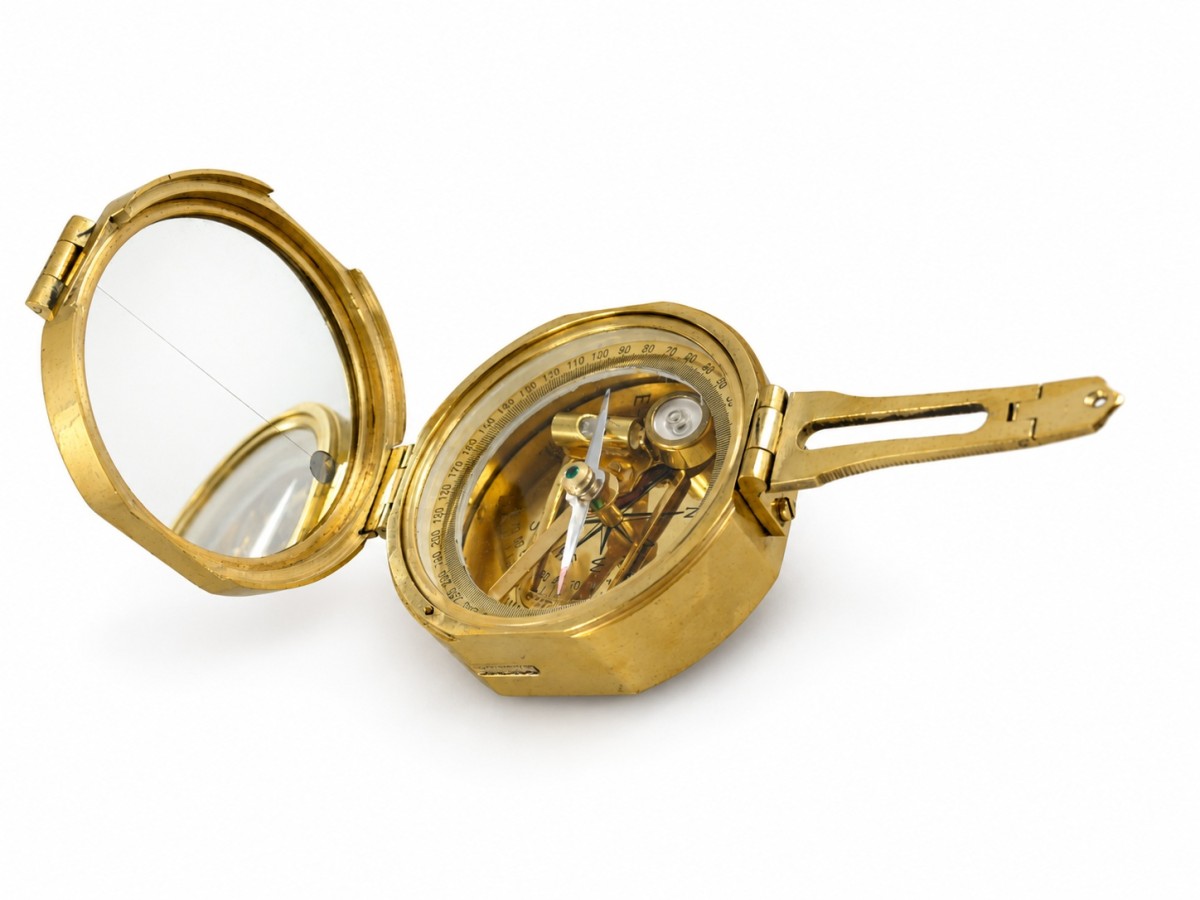 Decorative Brass Sighting Compass in Wooden Box, Ø 8 cm