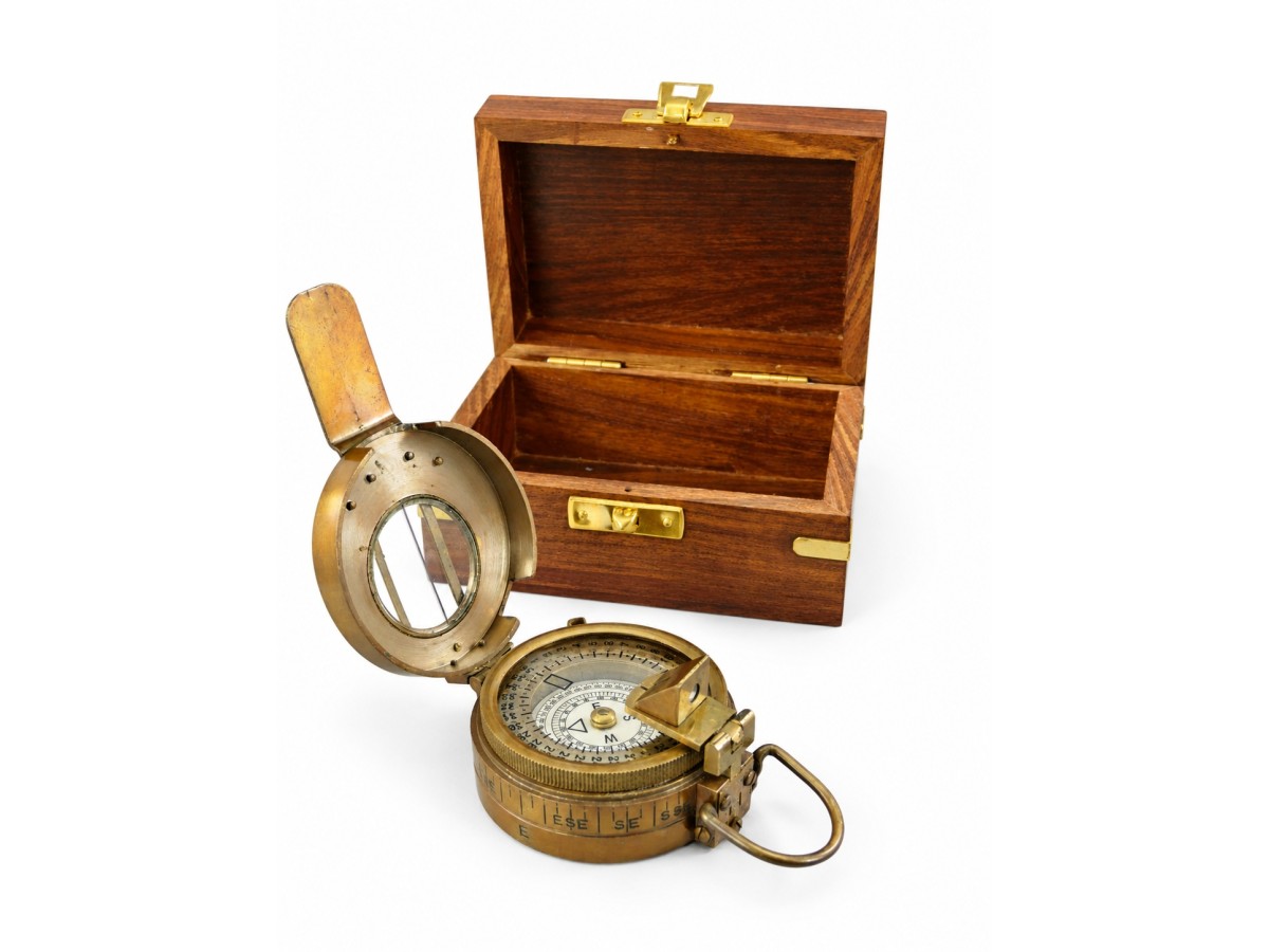 Decorative Antiqued Brass Compass with Case, 12 × 12 cm