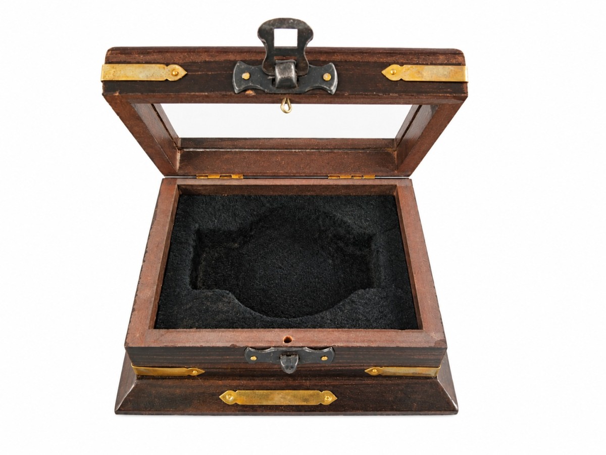 Decorative Antiqued Brass Compass with Case, L 12 × 5 cm