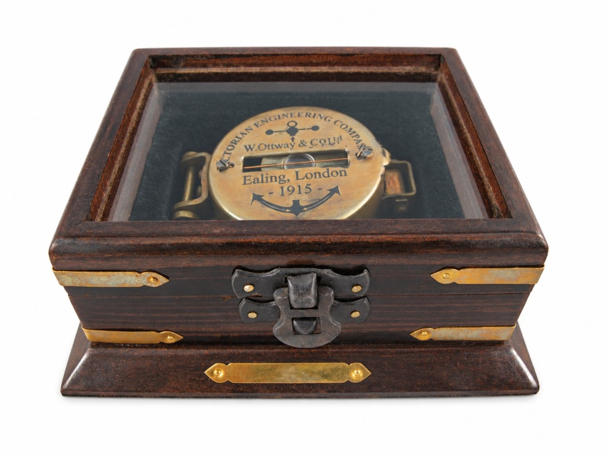 Decorative Antiqued Brass Compass with Case, L 12 × 5 cm