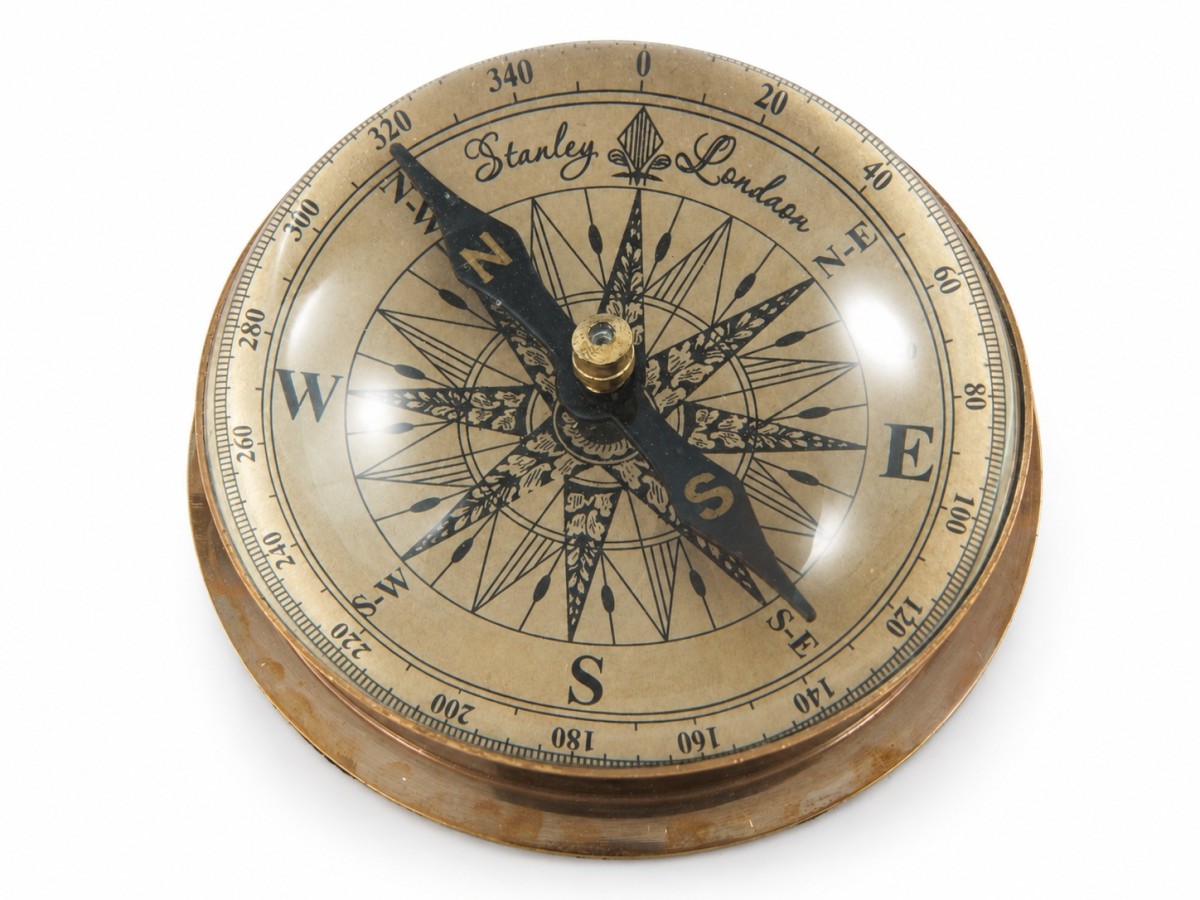 Decorative Antiqued Brass Compass, Ø 12 cm