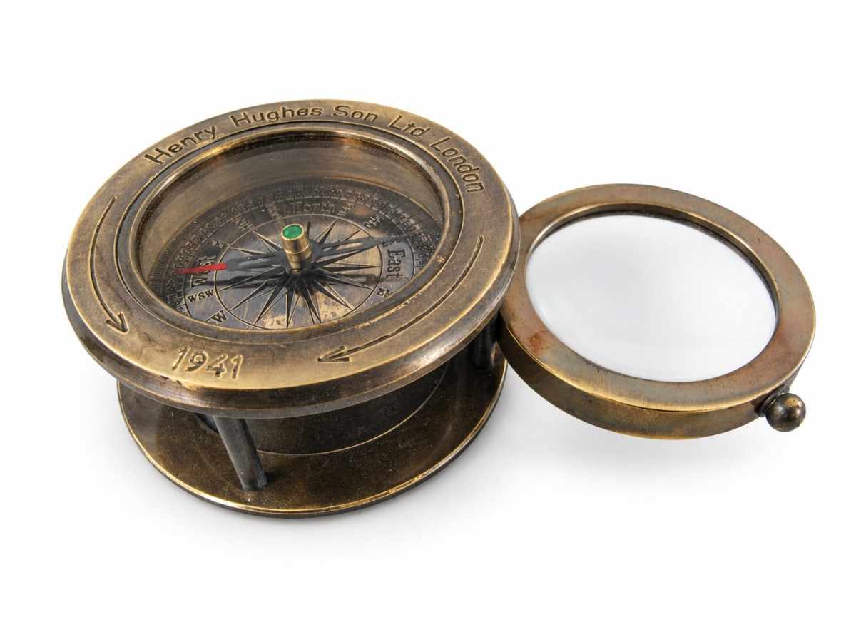 Decorative Antiqued Brass Compass with Case, Ø 7 cm