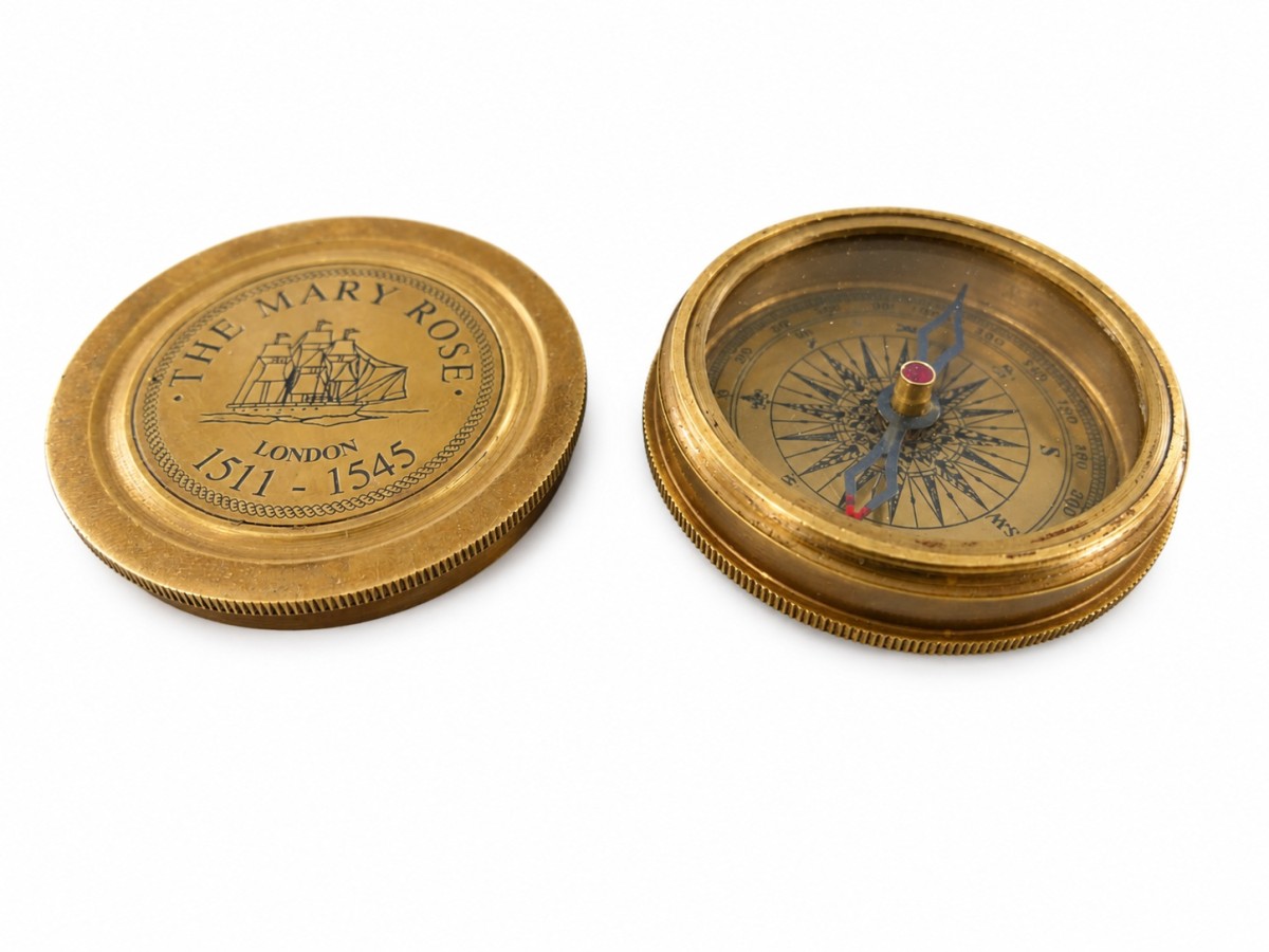 Decorative Antiqued Brass Compass, Ø 6 cm