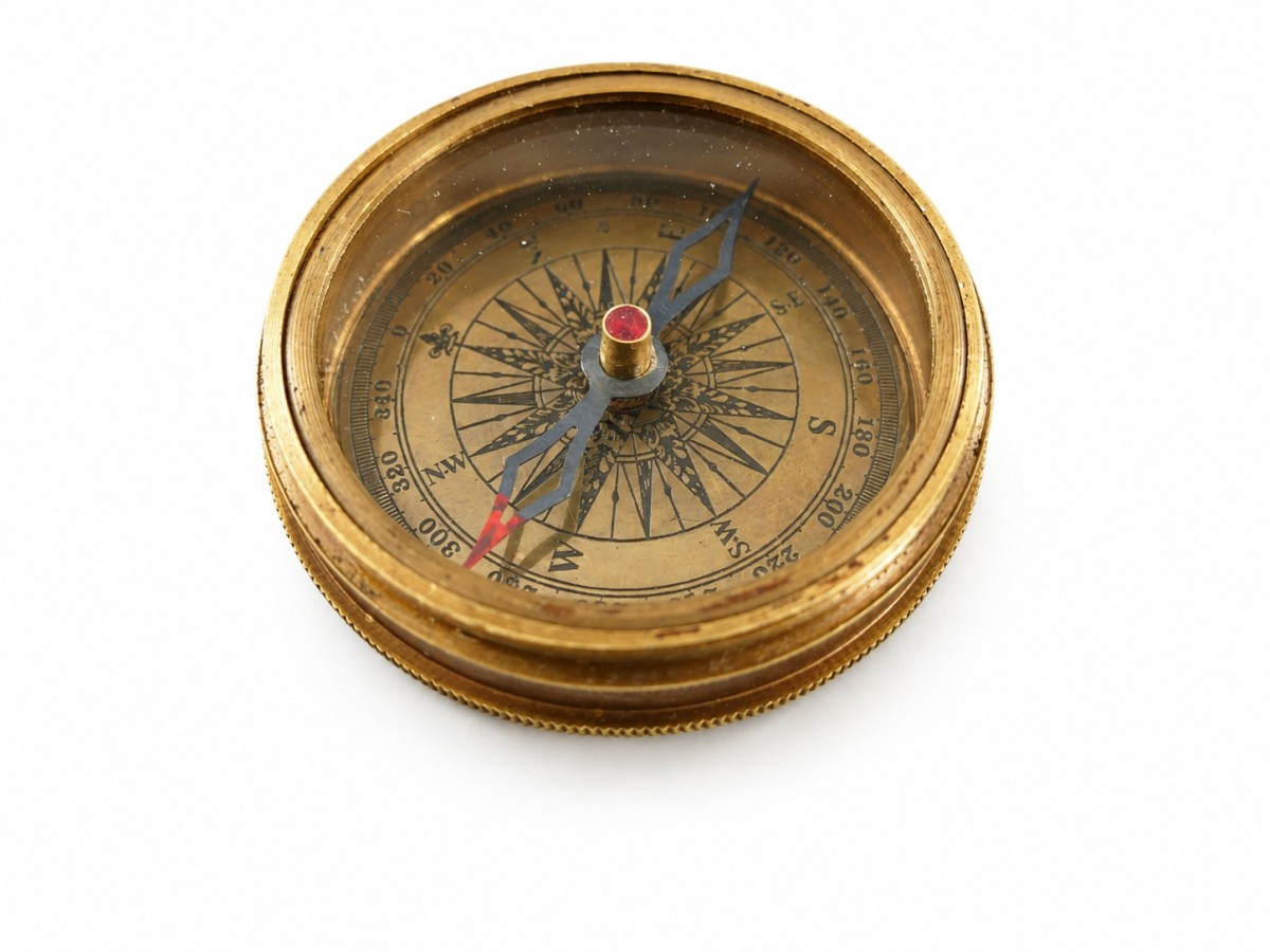 Decorative Antiqued Brass Compass, Ø 6 cm